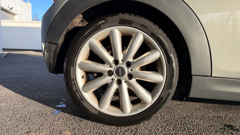 MINI Hatchback 1.5 Cooper Classic II 3dr Petrol Hatchback